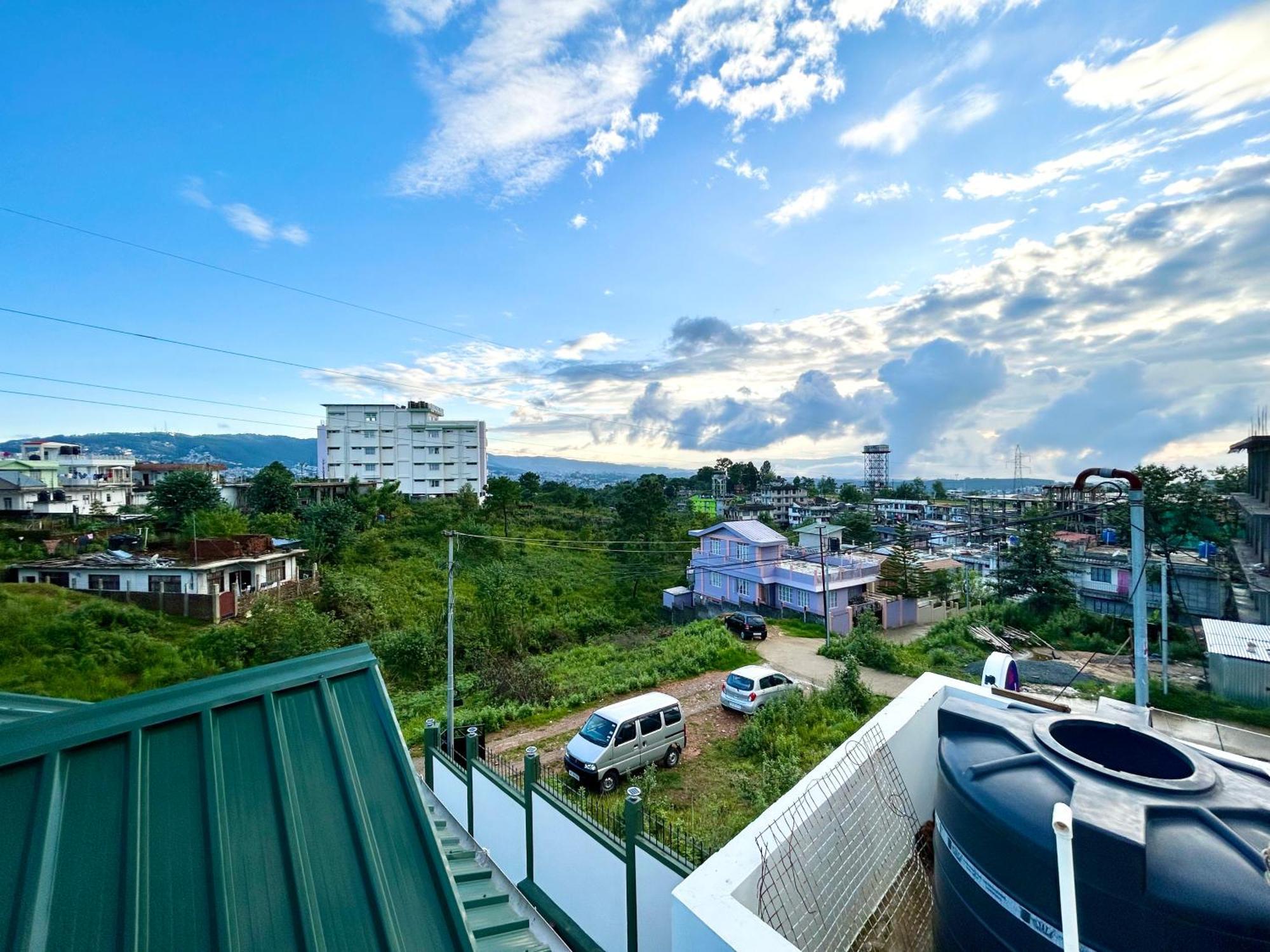 Yepplo Holiday Home - Complimentary Breakfast - 24 Hrs Caretaker & Power Backup Shillong Exterior foto